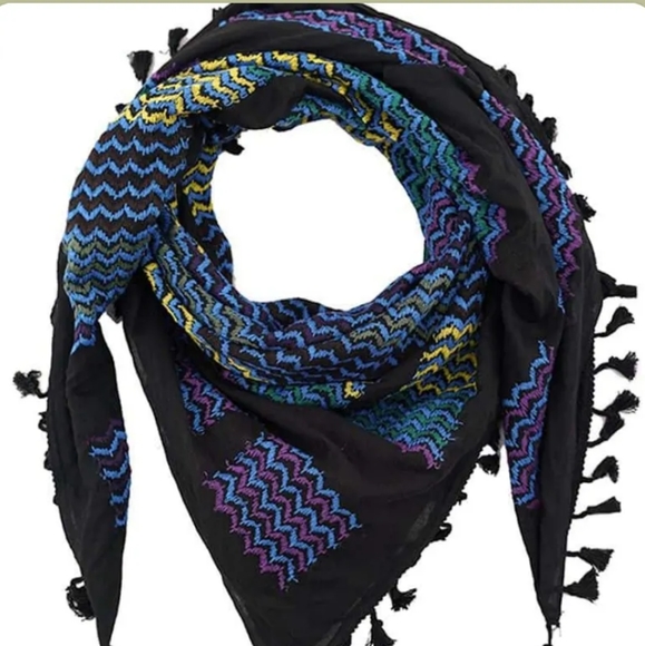 Boho Fresh Boutique 🌟 Like ❤️ this listing to bookmark my closet! - Picture 2 of 4